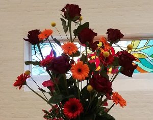 Lees meer over het artikel Bloemschikking Pinksteren