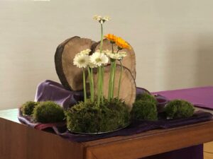 Lees meer over het artikel Bloemschikkingen in de 40 dagen tijd tot en met Pasen